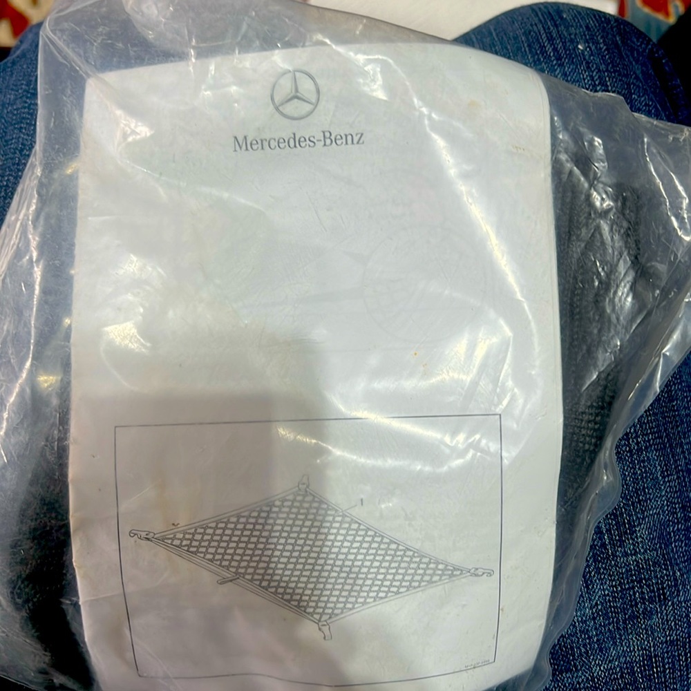 Mercedes Benz luggage net.